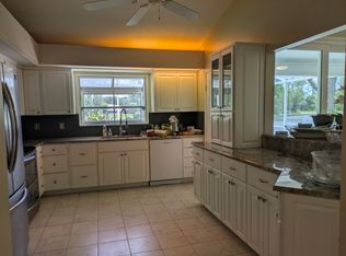 17751 Esprit Dr, Tampa, FL 33647