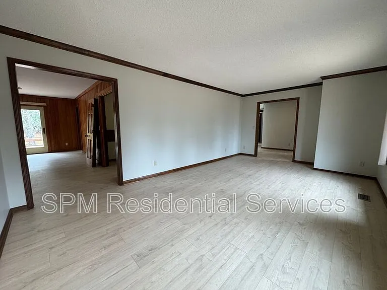 513 Edgewater Club Rd — Photo 5