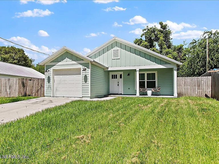 402 El Rey Ave — Photo 1