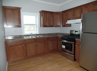 316 Hope St, Fall River, MA 02721