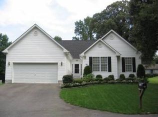 98 Simmons Ln, Severna Park, MD