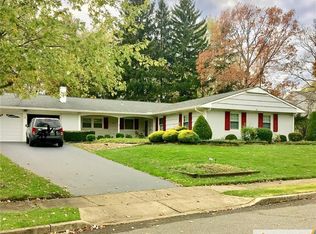 14 Dogwood Cir, Matawan, NJ 07747