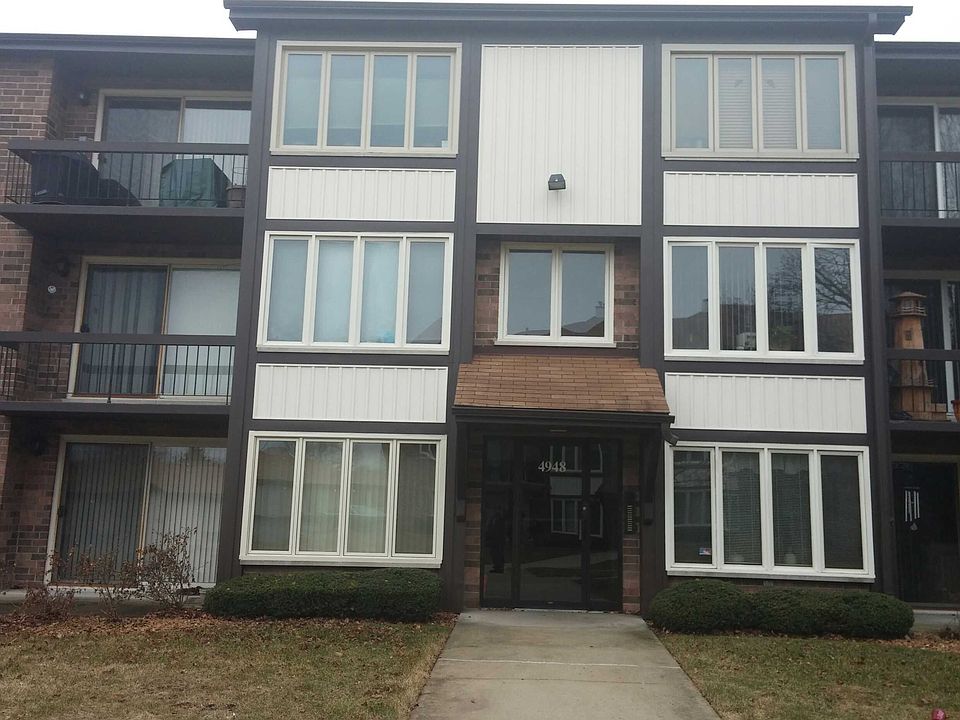 1st image of 4948 Circle Ct #G-52