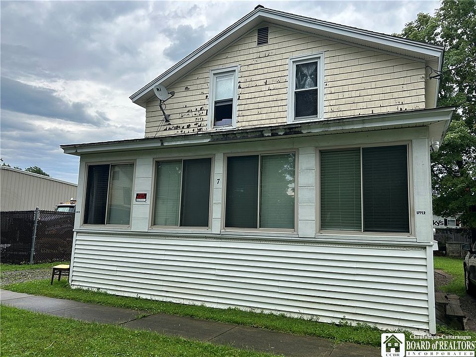 1st image of 7 Union St