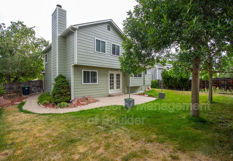 2124 Stuart St — Photo 21