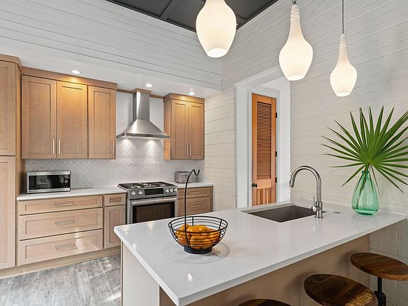 4th image of 23 Turks Ln
