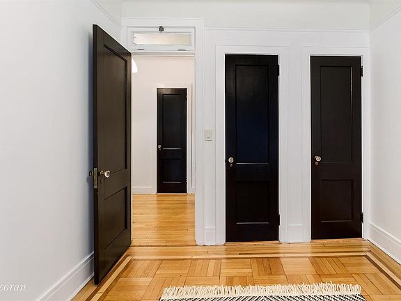 4th image of 218 Lincoln Pl APT 2B