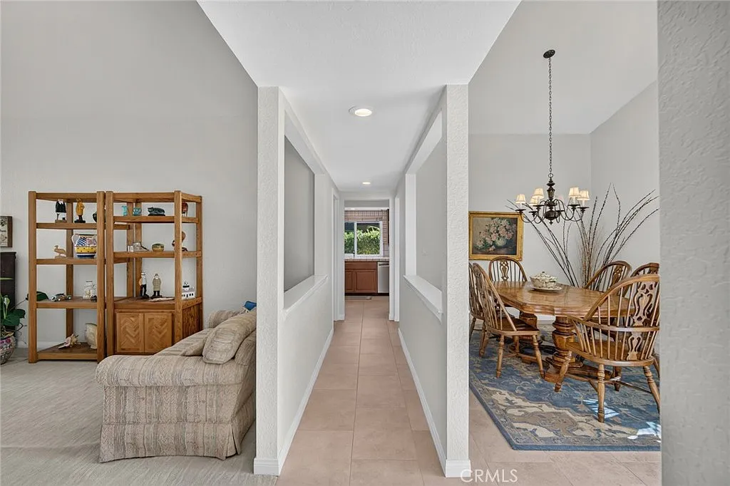4 bed, 2.5 bath, 2098 sqft, $10,000 — Photo 3