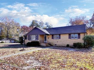 36 Ivy Farms Rd, Newport News, VA 23601