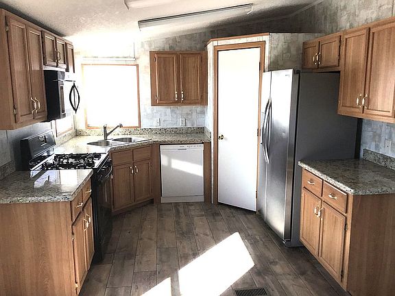 3rd image of 10151 E Skyline Dr