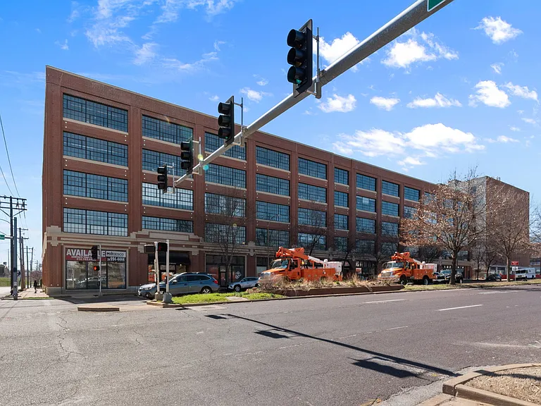 4100 Forest Park Ave #507 — Photo 33