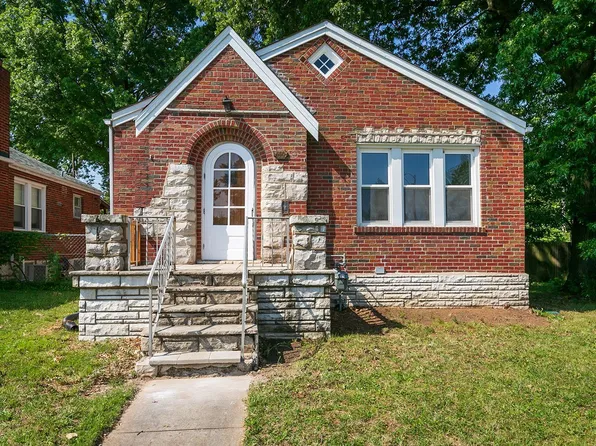 668 Bellsworth Ct, Saint Louis, MO 63125