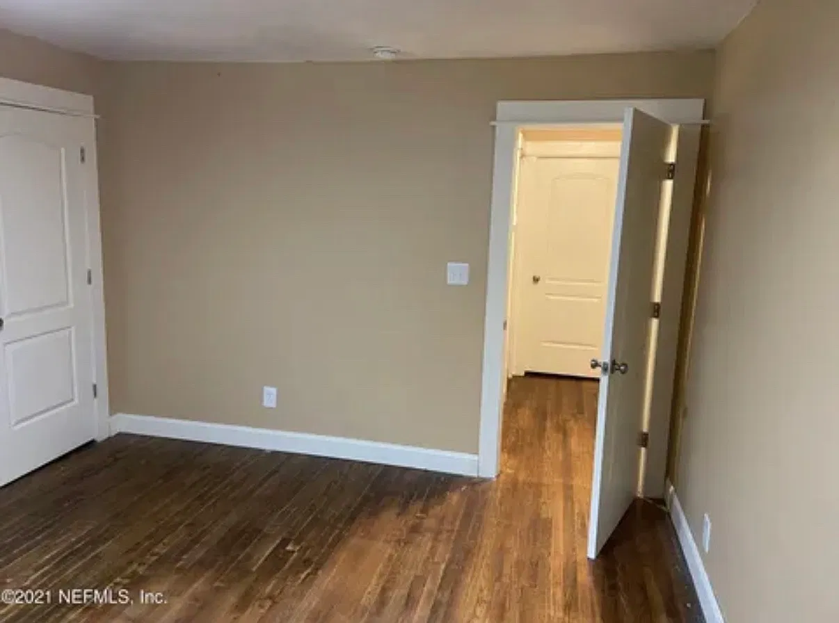 3 bed, 1749 sqft, $2,100 — Photo 3