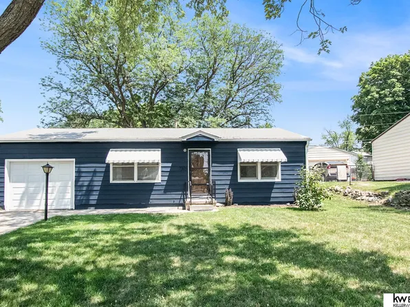 7305 S 41st St, Bellevue, NE 68147