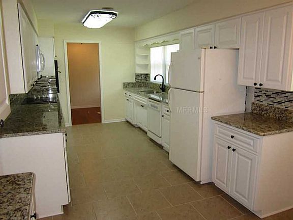 5th image of 2440 Jonila Ave