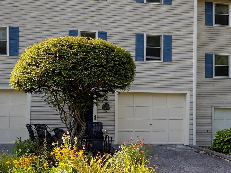 51 Fords Landing Dr — Photo 1