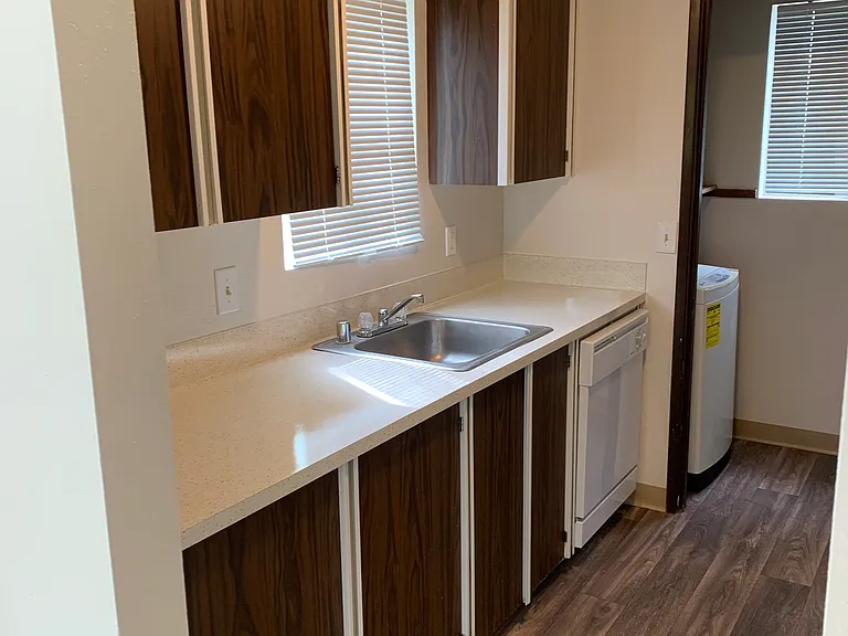 Hidden Lake Apartments — Photo 13