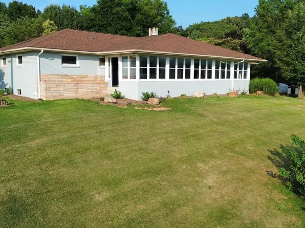842 Pleasant View Ln, Elkton, VA 22827