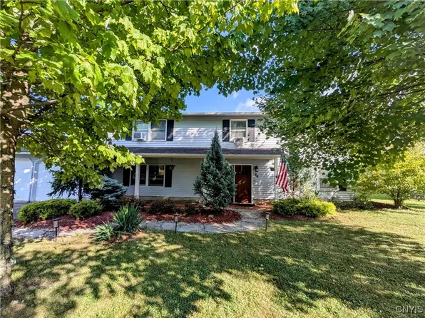 24 Regatta Row, Syracuse, NY 13209