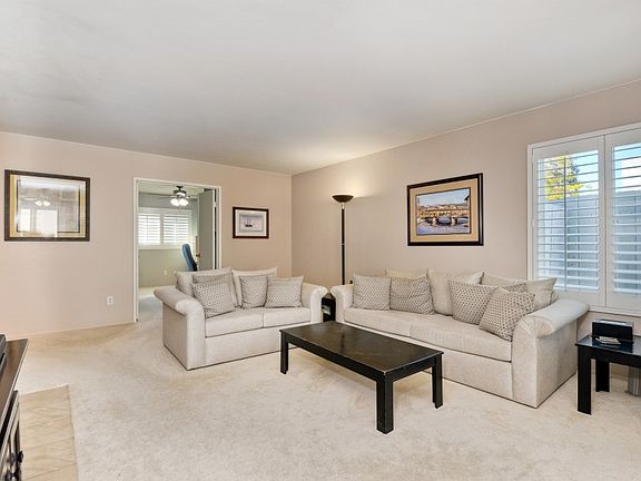 3rd image of 1121 Corral Gln