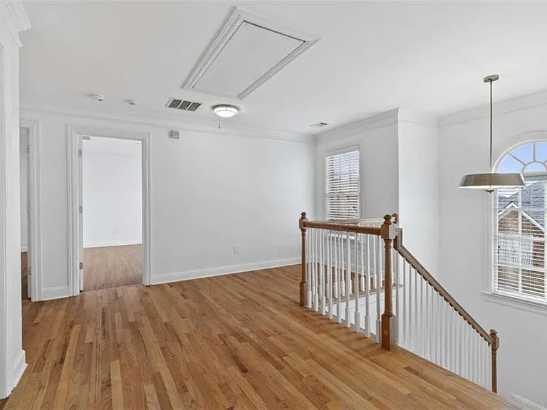 1711 Summit Glen Ln — Photo 37