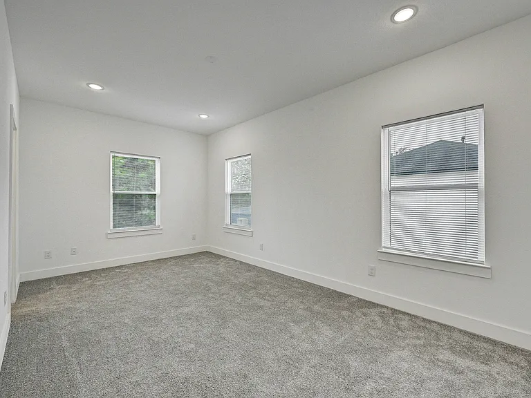 5124 Gold St #B — Photo 9