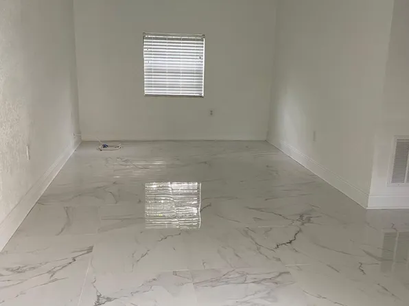 4744 NE Miami Ct, Miami, FL 33137