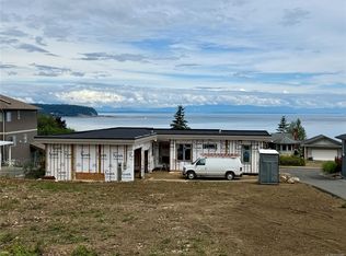 1335 Galerno Rd, Campbell River, BC V9W1J5