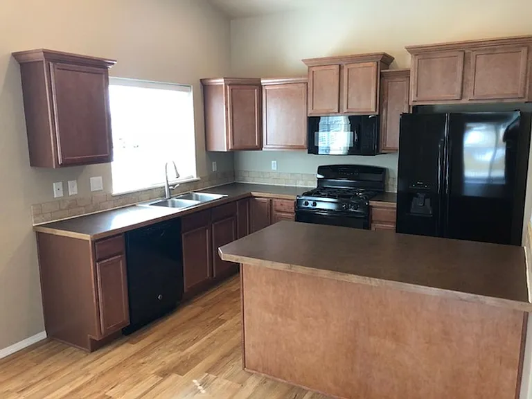 110 Bull Frog Dr — Photo 5