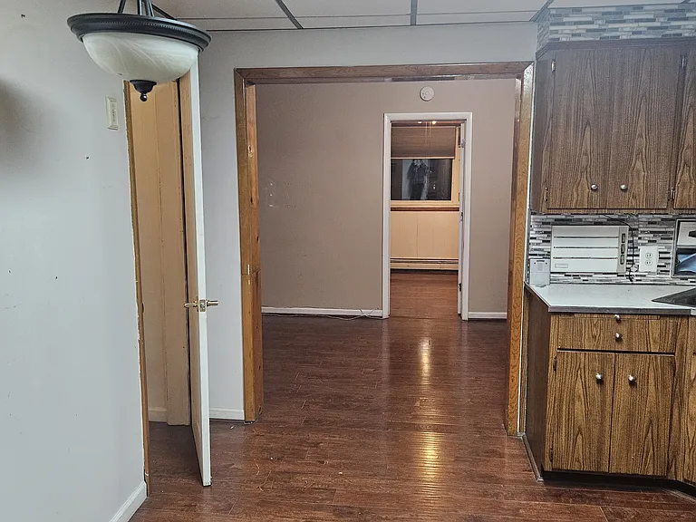 289 Nagel St #2 — Photo 3
