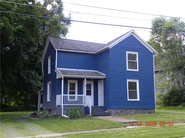 16 S Maple St, Corning, NY 14830