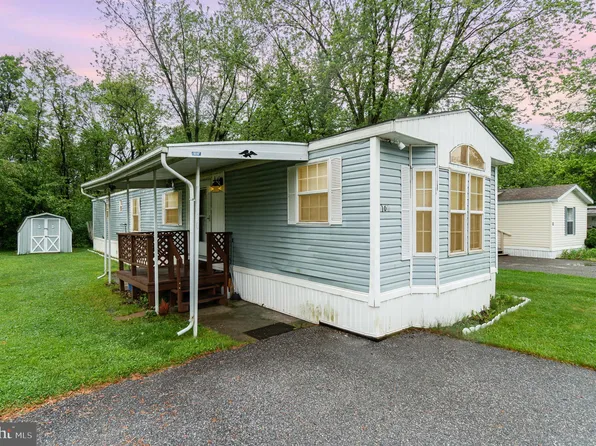 10 Amara Ln, Carlisle, PA 17015