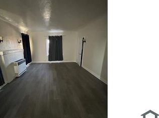 1220 E 43rd St #12, Los Angeles, CA 90011