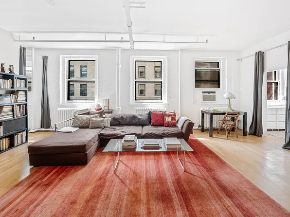 165 Hudson St APT 3B, New York, NY 10013