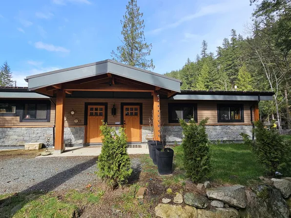 3070 Midnight Way, Squamish, BC V0N 1H0