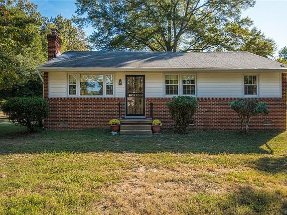 2nd image of 6819 Autumn Point Dr