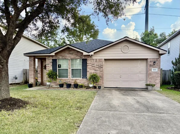 5211 Roth Forest Ln, Spring, TX 77389