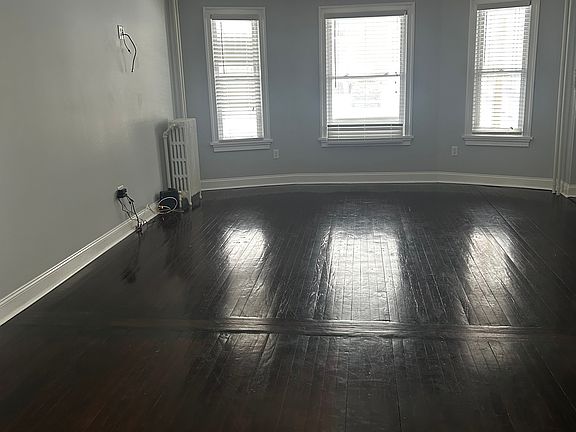 3rd image of 66 Pinewood Ave