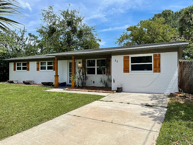 Building Photo - 55 Saratoga Cir S
