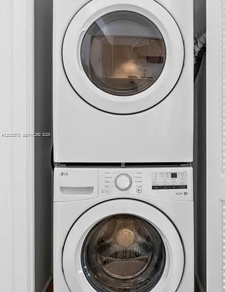 90 NE 32nd St #615 — Photo 7
