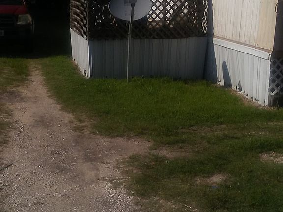 3rd image of 408 Dwire Dr