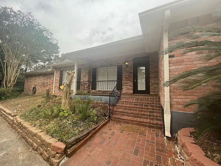 4274 Stumberg Ln — Photo 6