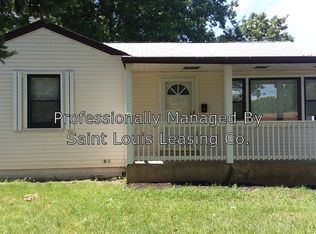 875 Clark St, Florissant, MO 63031