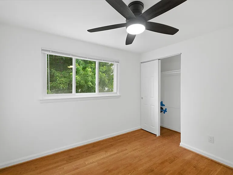 709 N Pryor St — Photo 25