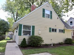 5902 Halsey Rd, Rockville, MD 20851