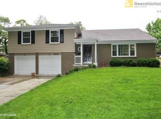 5524 W 98th St, Overland Park, KS 66207