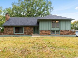 1100 SW Mic O Say Dr, Blue Springs, MO 64015