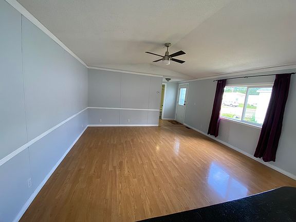 5th image of 7414 Forest Lawn St #47