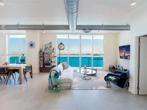 700 NE 25th St APT 2002, Miami, FL 33137