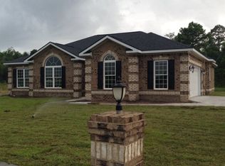 257 Parish Loop NE, Hinesville, GA 31313
